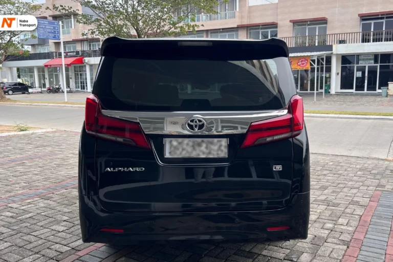 Tampak Belakang - Toyota Alphard - 2020 - L 900 E - with WM-new