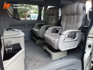 sewa hiace luxury