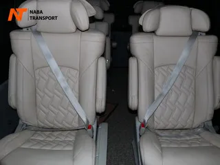 sewa hiace luxury