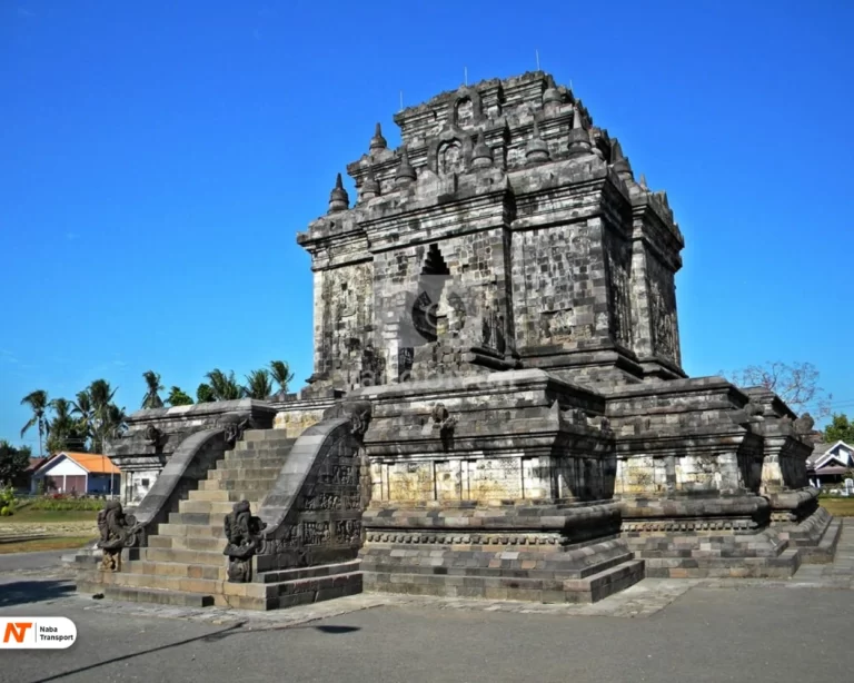 candi mendut - wisata magelang