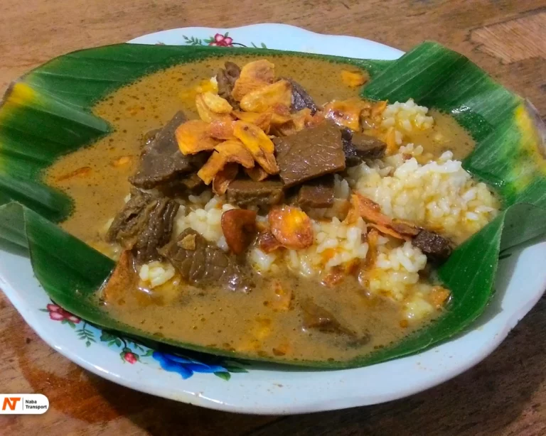 nasi gandul khas pati