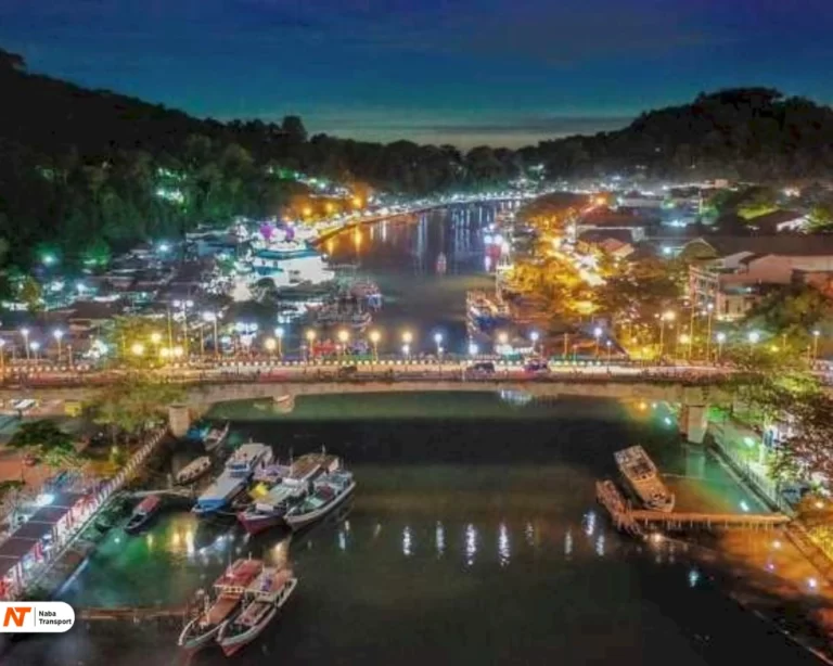 Jembatan Siti Nurbaya Malam HariSource by Padang.go.id