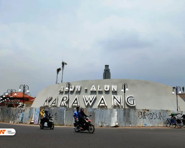 Alun-Alun Karawang by inilah.com