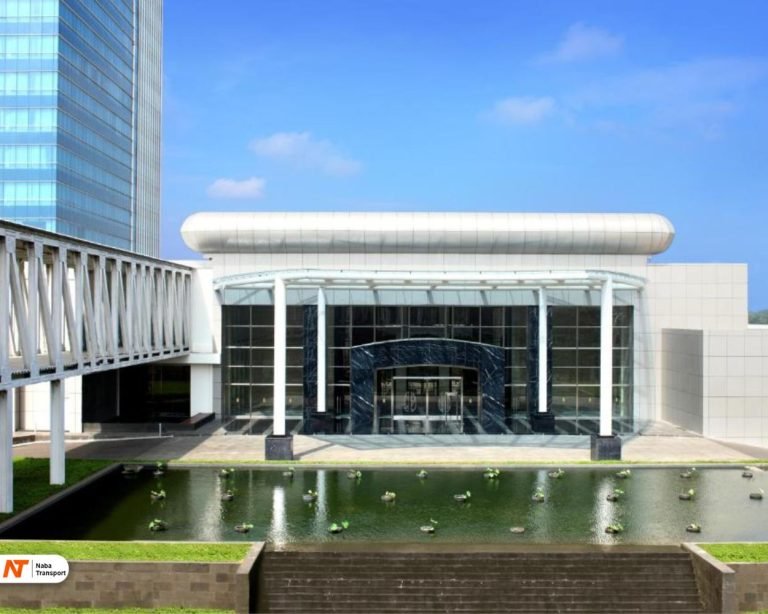 outdor source by Booking.Com