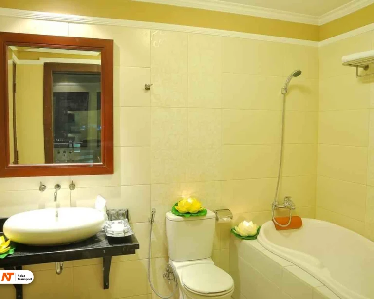 Toilet excutive source by Agoda.com