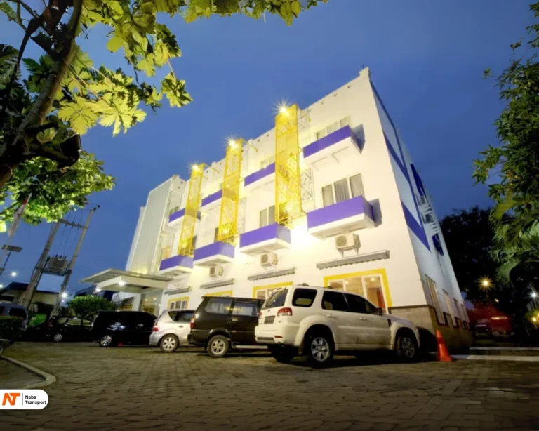 Parkiran Hotel by www.tiket.com