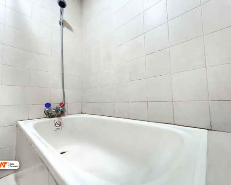 bathtub Family by Traveloka