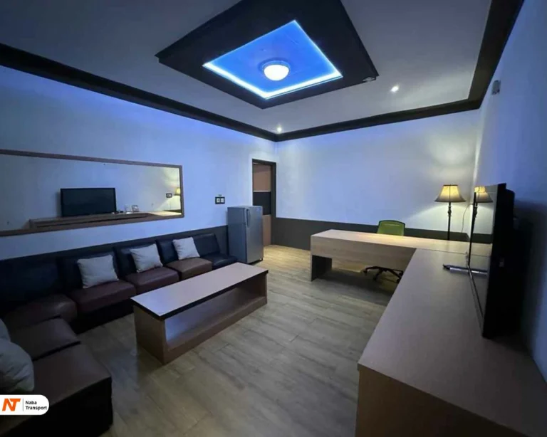 ruangan Junior Suite source by traveloka.com