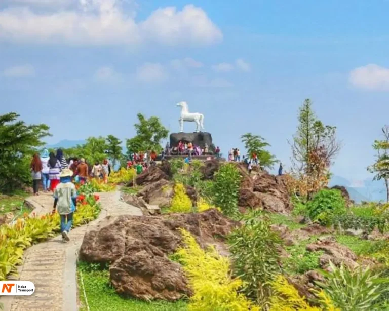 Patung kuda Source by Facebook