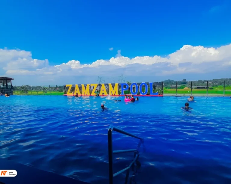 kolam renang di kuningan