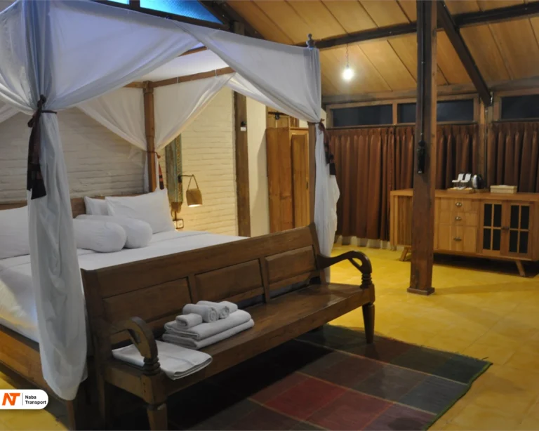 Pendopo Room Source by Desa Alamanis Resort Villa