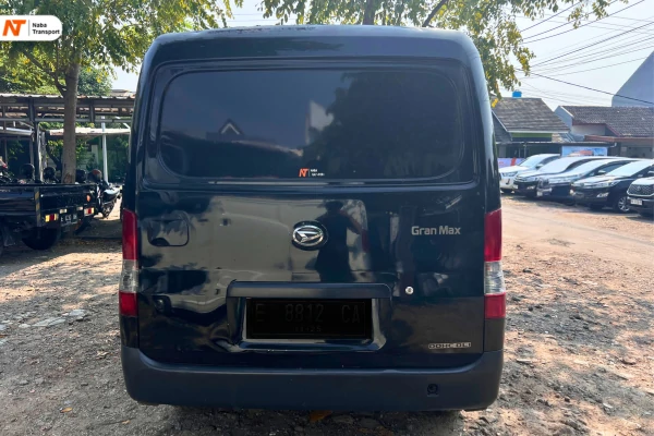 Belakang - Blind Van